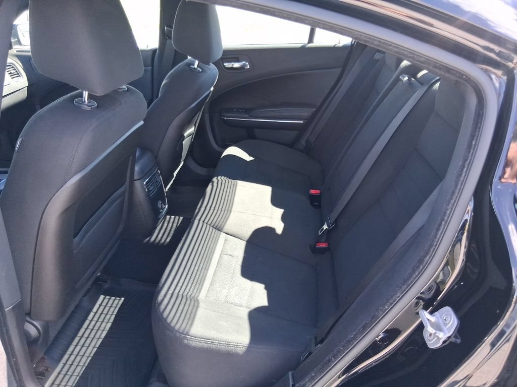 Used 2013 Dodge Charger SE RWD image 20