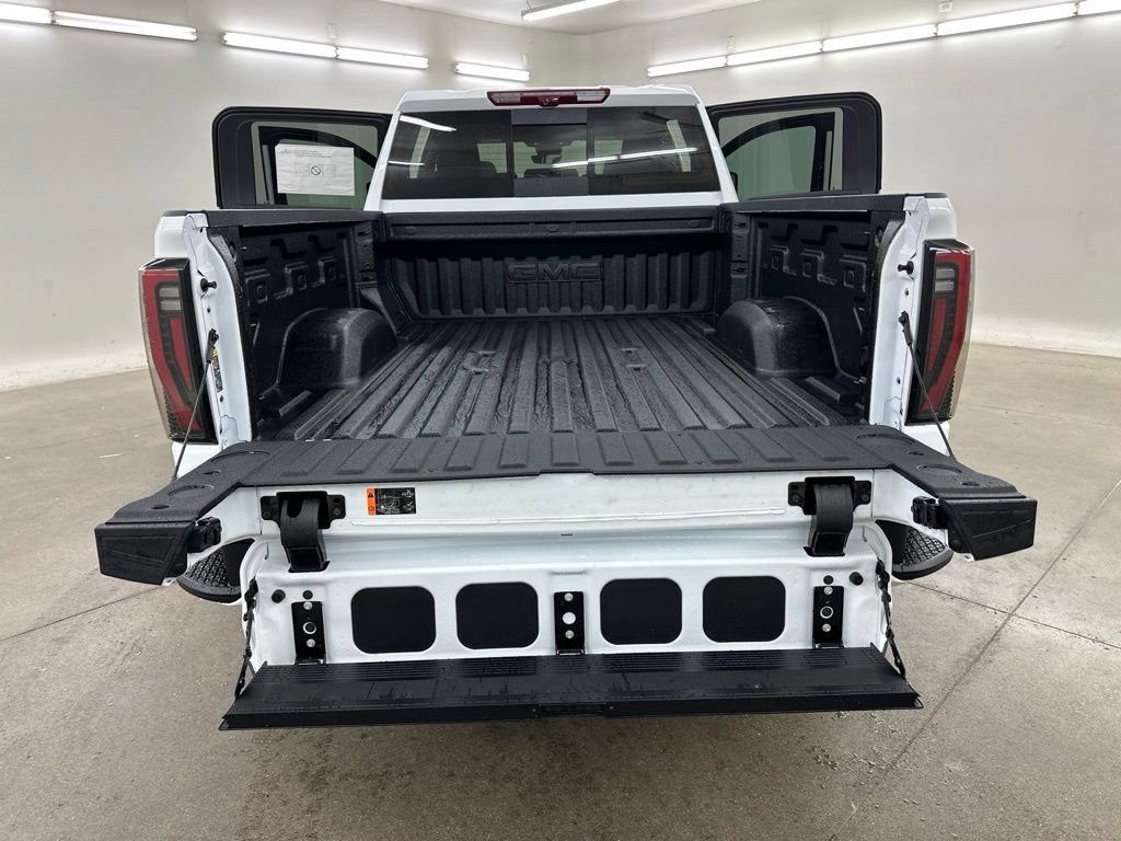 New 2026 GMC Sierra 2500 AT4 w/ AT4 Premium Plus Package AWD/4WD image 32