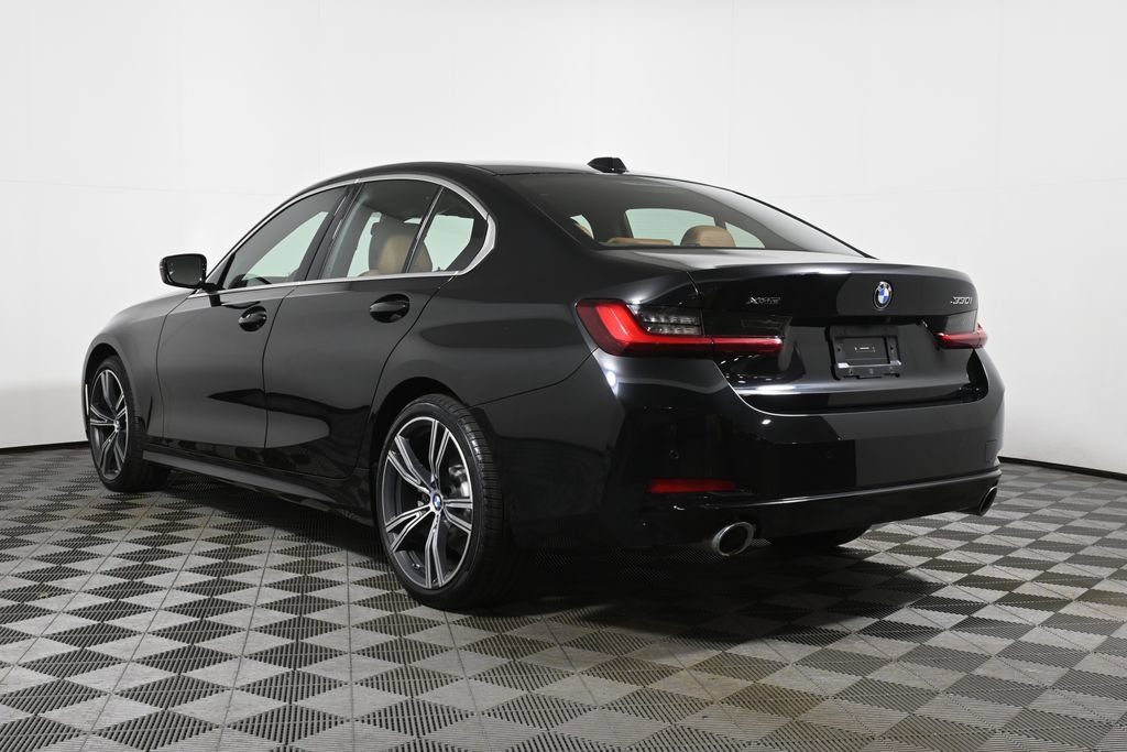 Certified 2024 BMW 330i xDrive Sedan w/ Premium Package AWD/4WD image 5