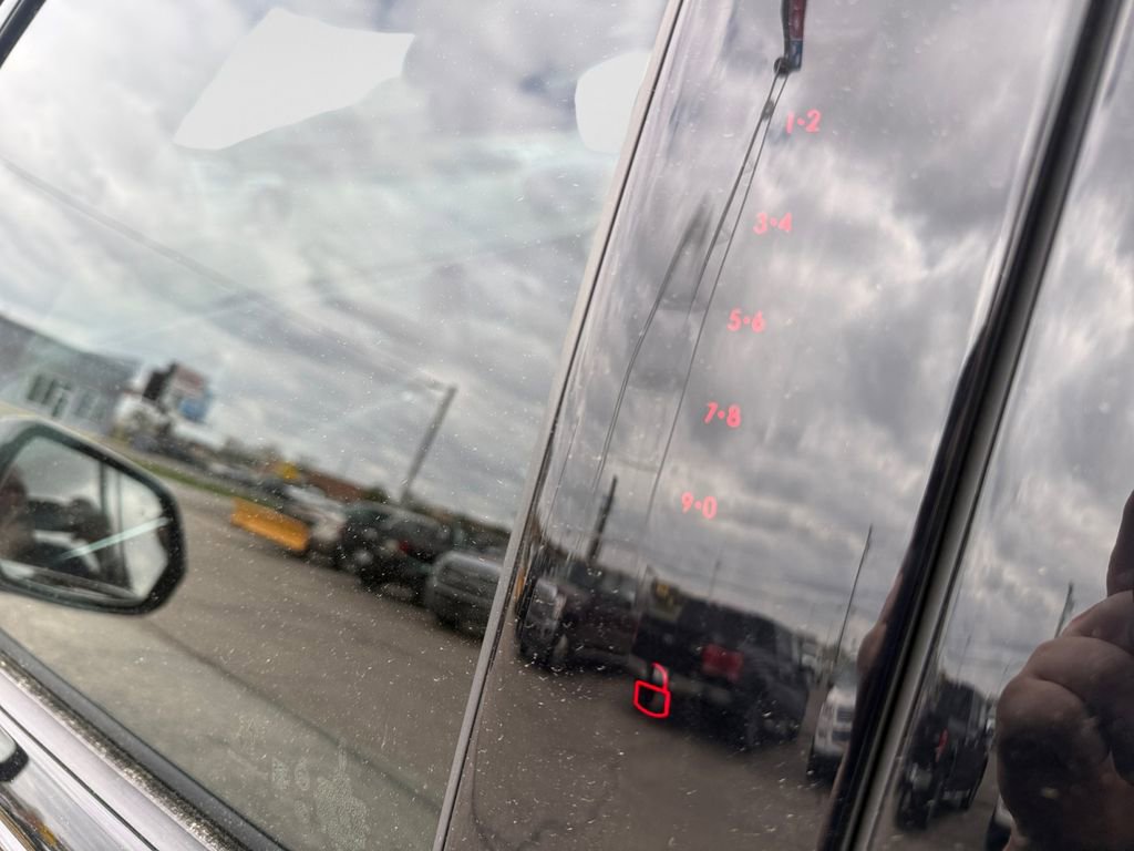 Used 2025 Lincoln Aviator Reserve w/ Equipment Group 201A AWD/4WD image 12