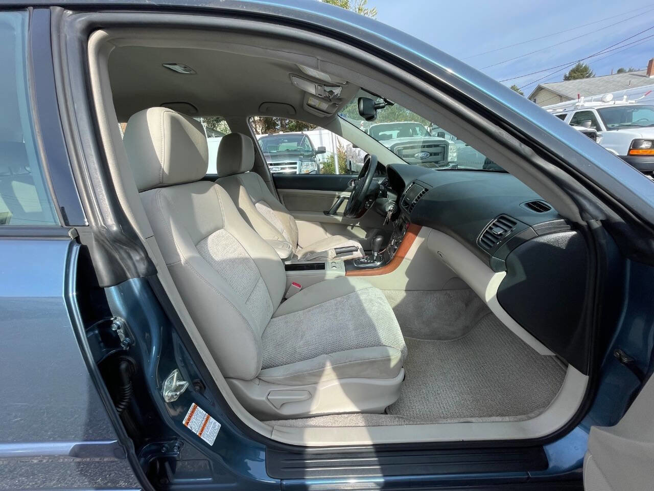 Used 2006 Subaru Outback 2.5i w/ Popular Equipment Group 2B image 24