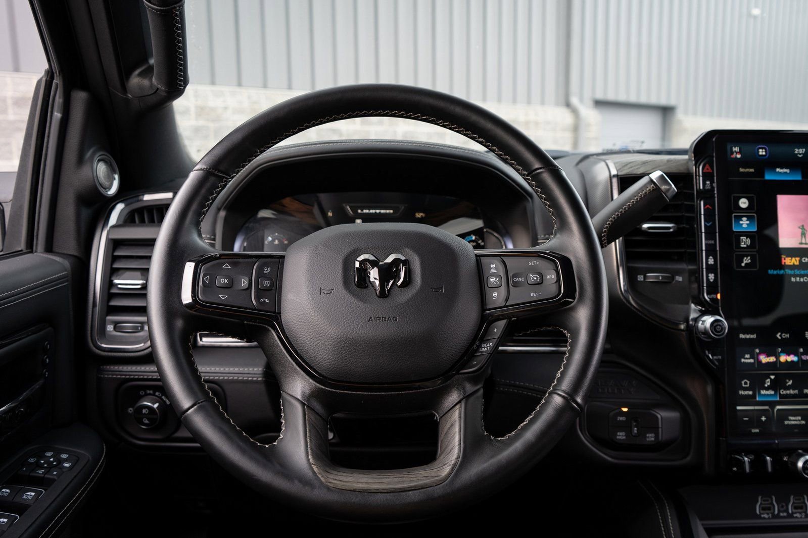 Used 2025 RAM 3500 Limited image 43