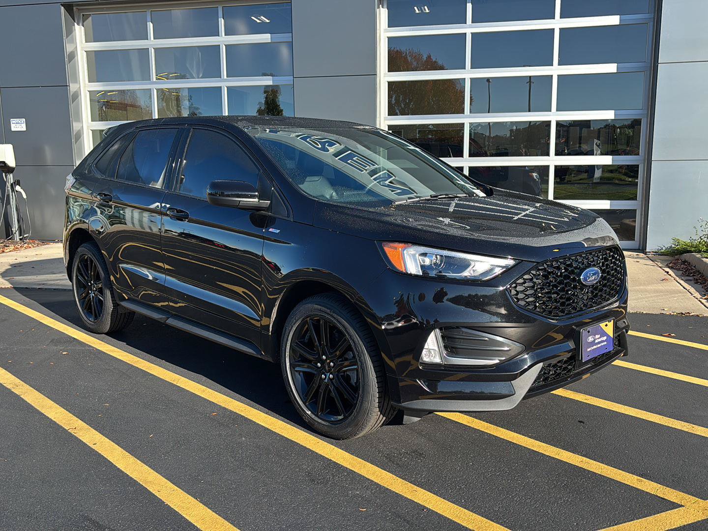 Certified 2023 Ford Edge ST-Line AWD/4WD image 2