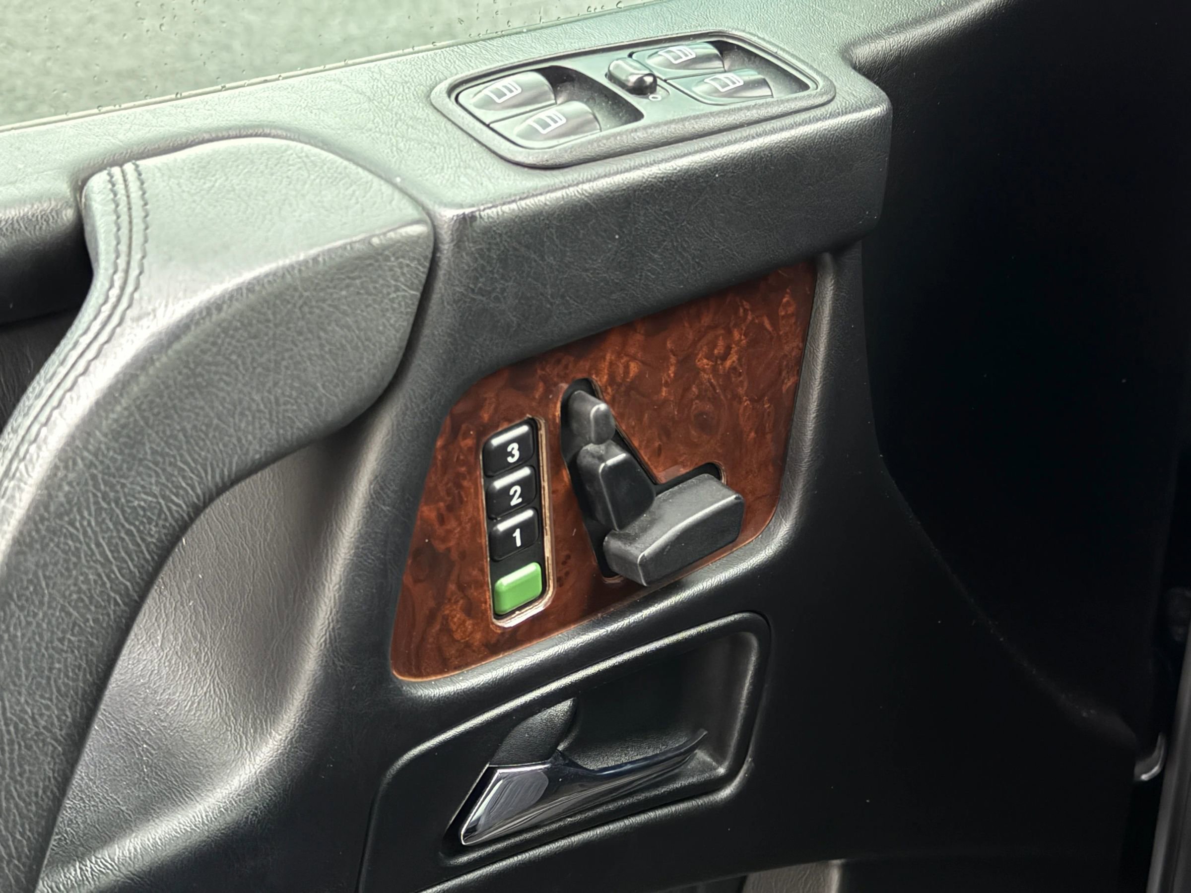 Used 2007 Mercedes-Benz G 55 AMG 4MATIC image 21