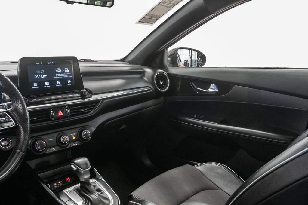 Used 2020 Kia Forte GT-Line w/ GT-Line Premium Package FWD image 14