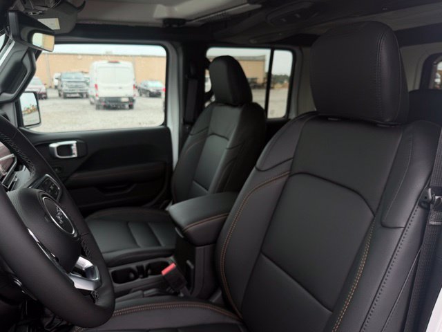 New 2026 Jeep Wrangler Unlimited Sahara AWD/4WD image 20