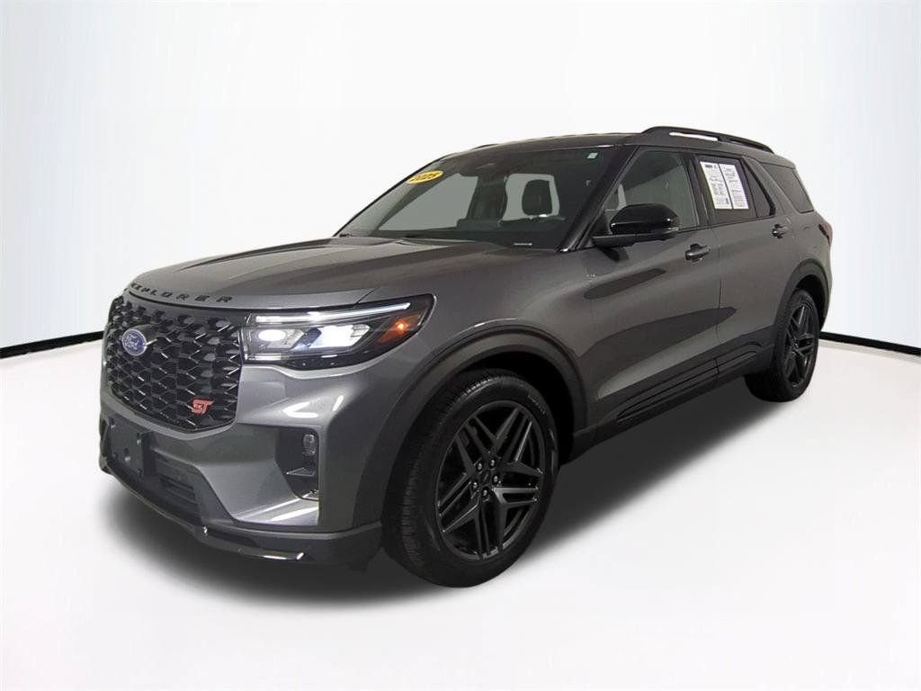 Used 2025 Ford Explorer ST AWD/4WD image 9