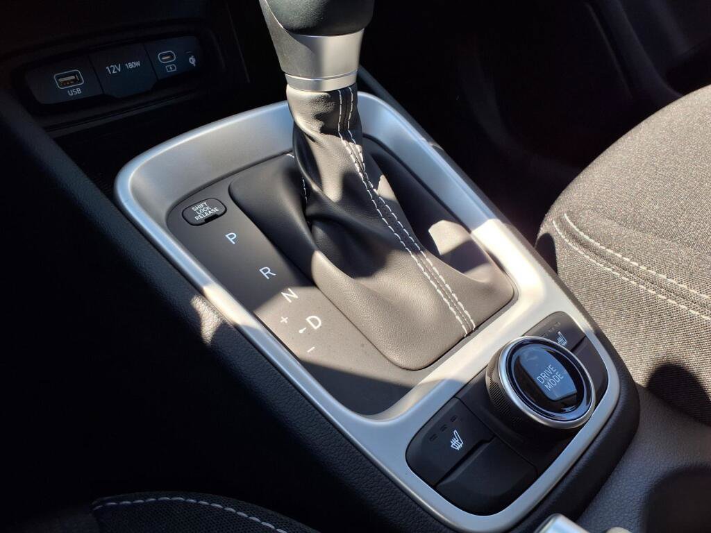New 2026 Hyundai Venue SEL FWD image 9