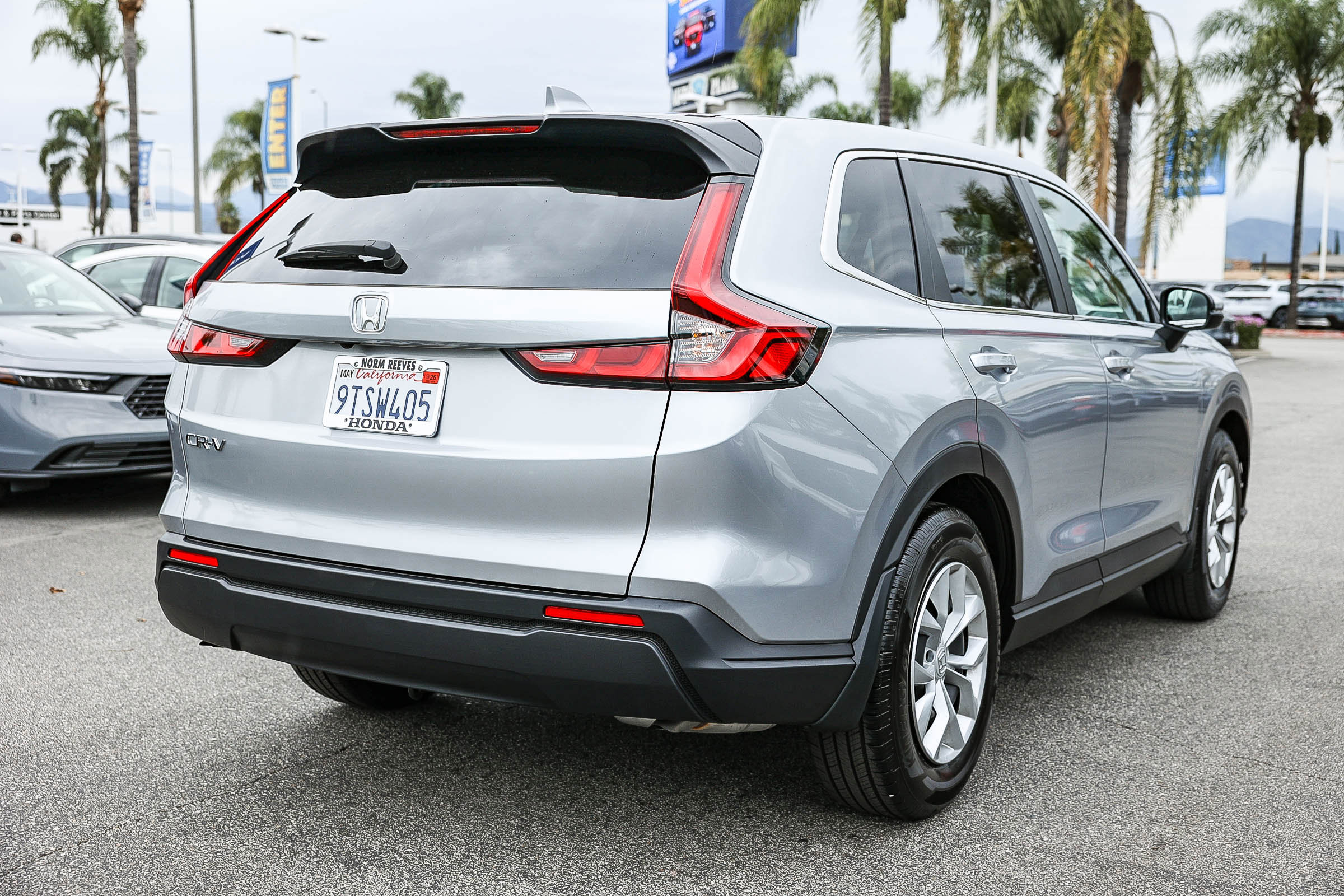 Used 2025 Honda CR-V LX image 11