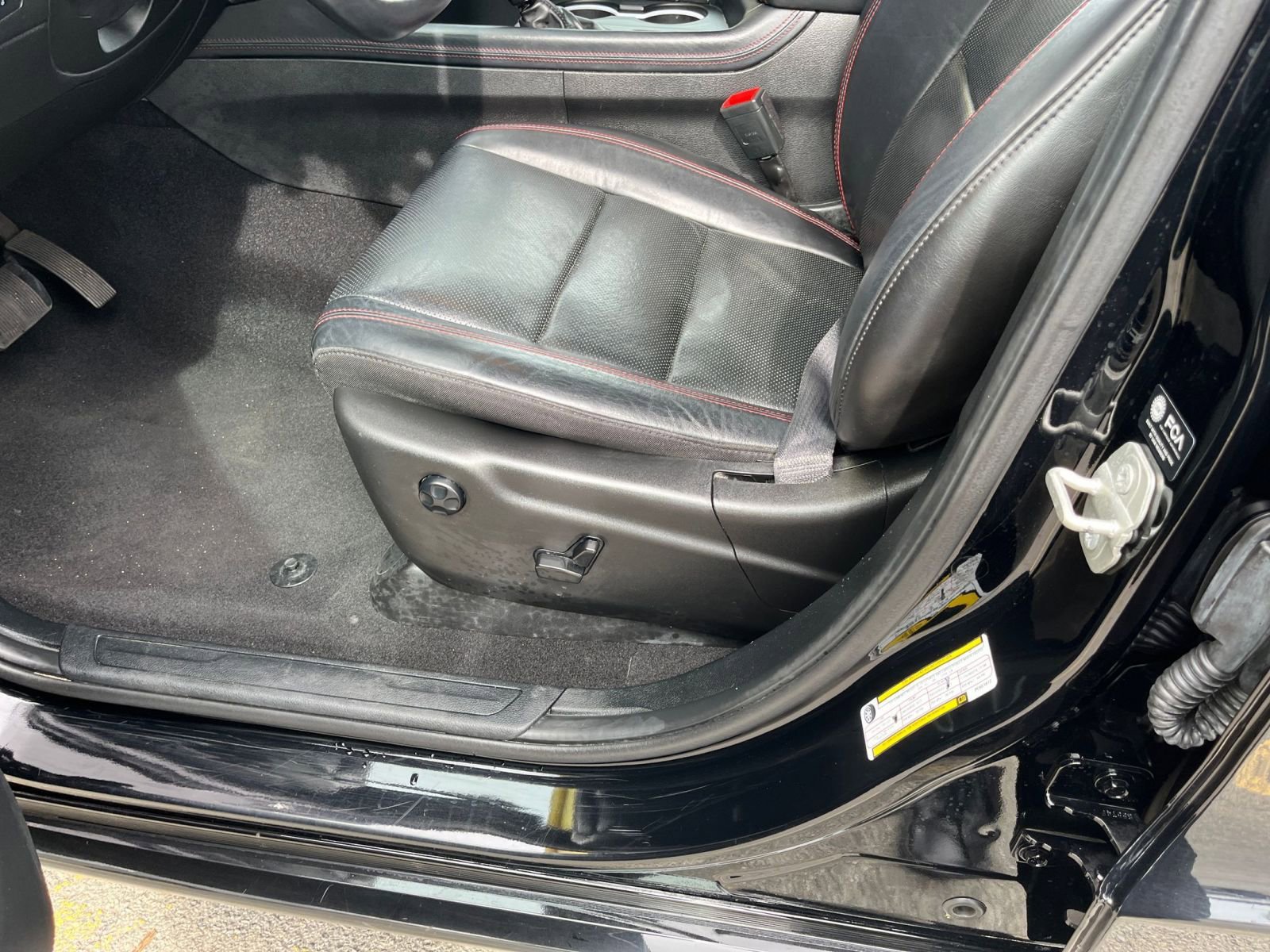 Used 2023 Dodge Durango GT image 23