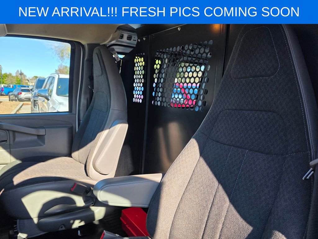 Used 2024 Chevrolet Express 2500 w/ Driver Convenience Package image 8