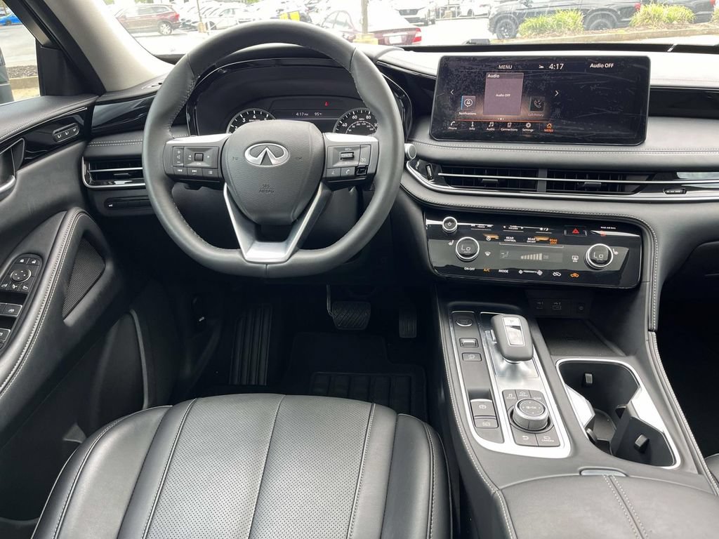 Used 2025 INFINITI QX60 Pure w/ Cargo Package FWD image 12