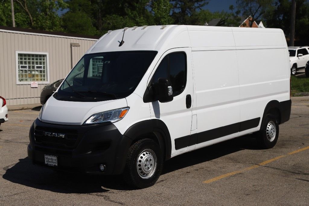 Used 2024 RAM ProMaster 2500 w/ Convenience Group FWD image 1