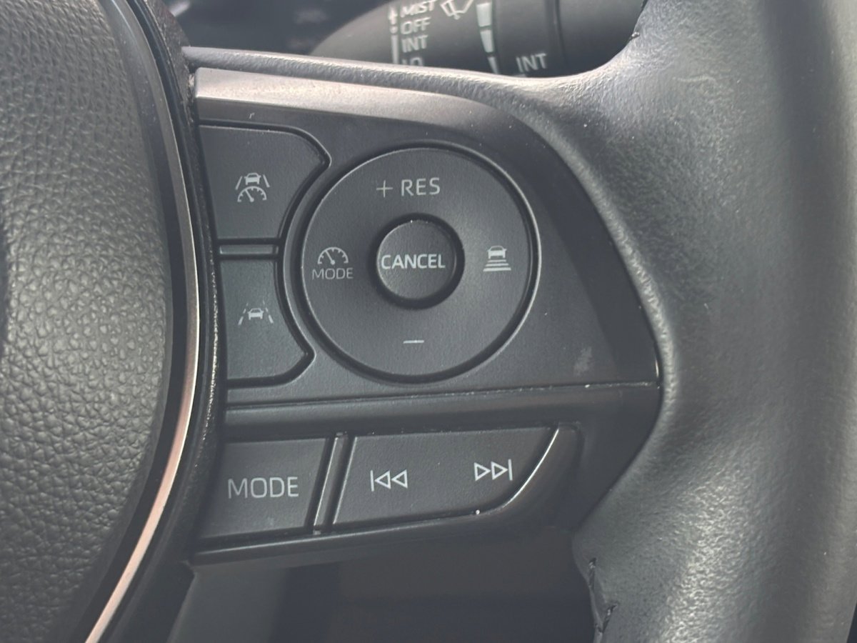 Used 2024 Toyota Corolla SE FWD image 13