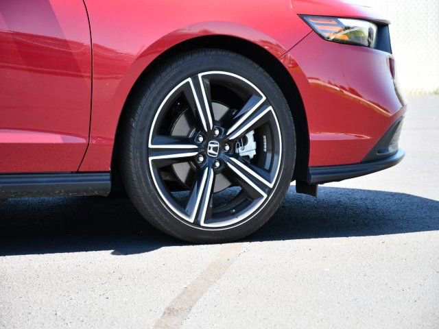 Used 2024 Honda Accord Sport image 9