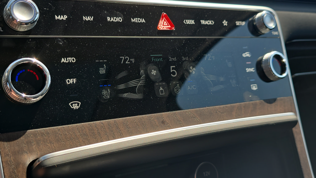 New 2026 Genesis GV80 2.5T Prestige AWD/4WD image 24