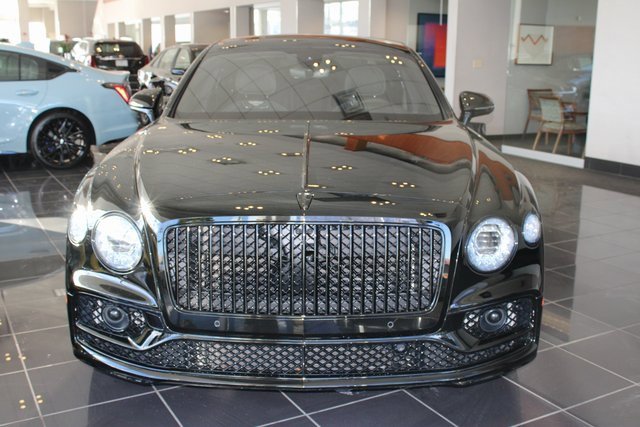 Used 2022 Bentley Flying Spur V8 image 7