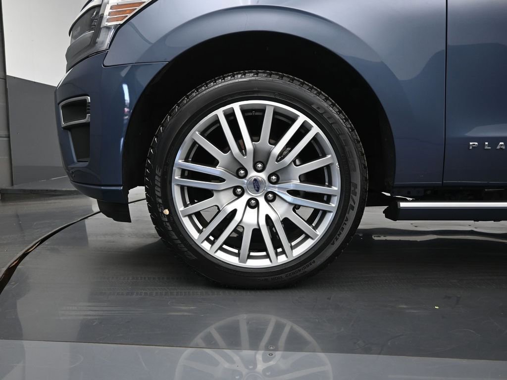 Certified 2023 Ford Expedition Platinum image 28