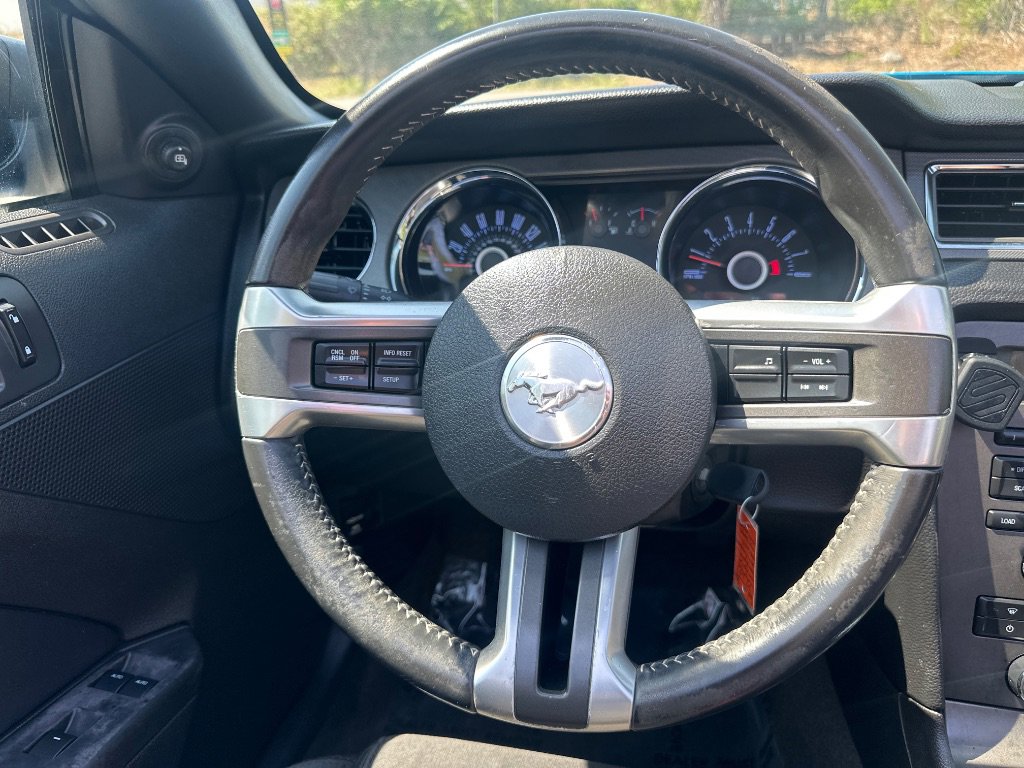 Used 2013 Ford Mustang Convertible image 30