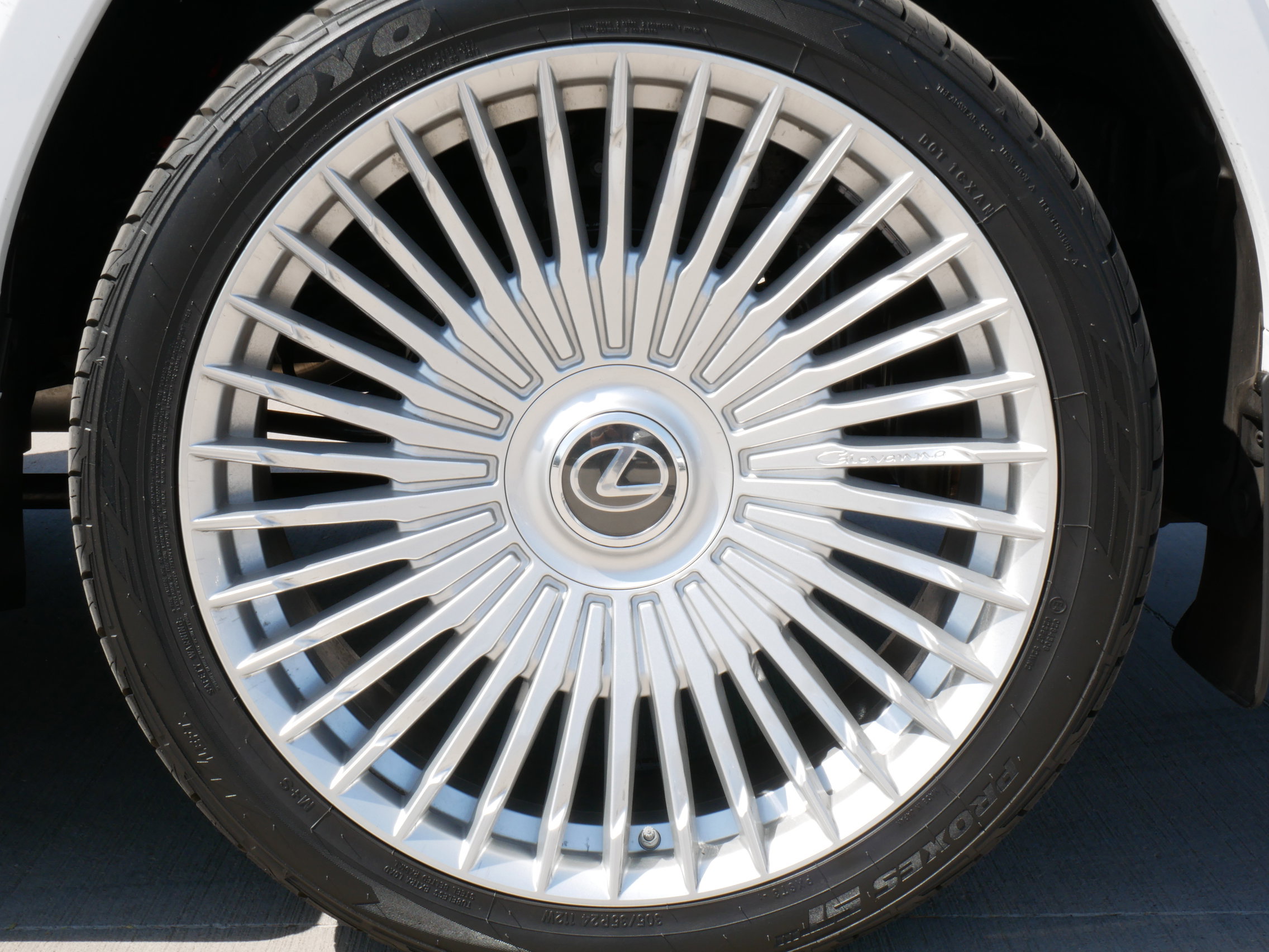 New 2025 Lexus LX 700h F Sport image 13