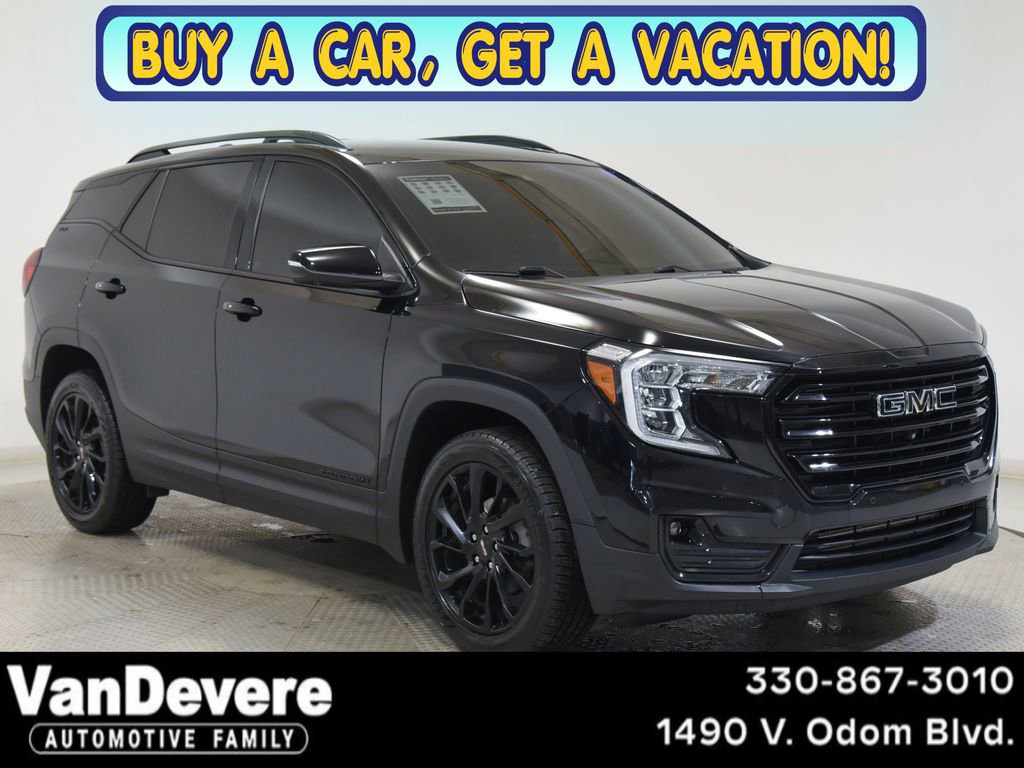 Used 2023 GMC Terrain SLT w/ Tech Package AWD/4WD image 1