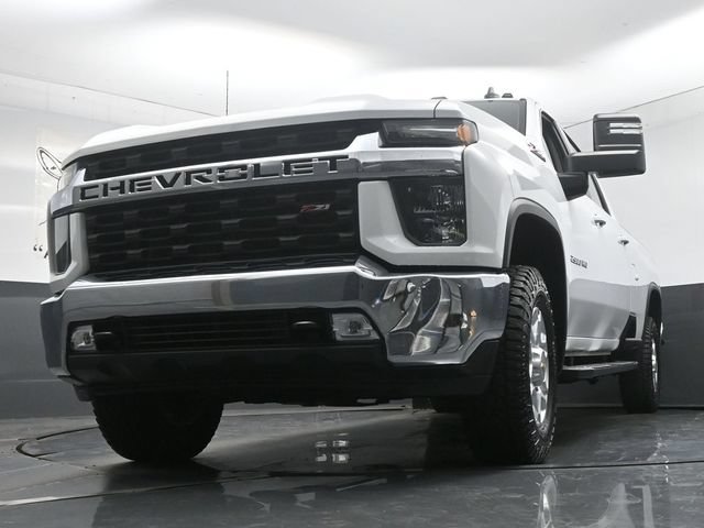 Used 2022 Chevrolet Silverado 2500 LT w/ Convenience Package AWD/4WD image 4
