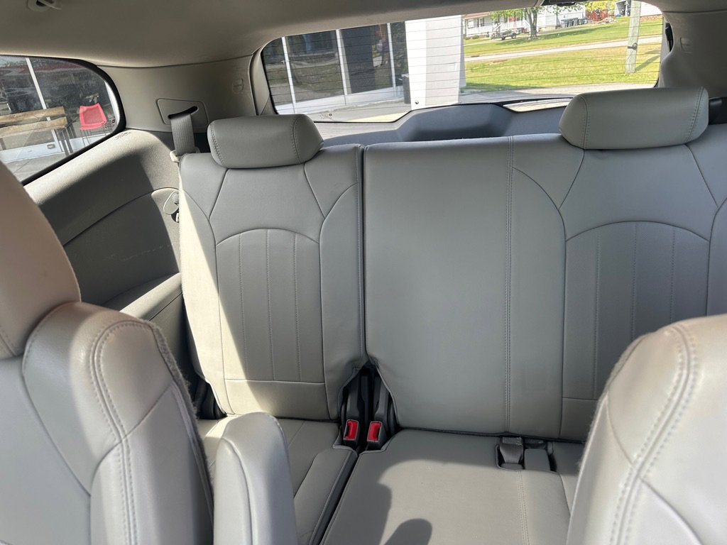 Used 2014 Chevrolet Traverse LTZ image 24