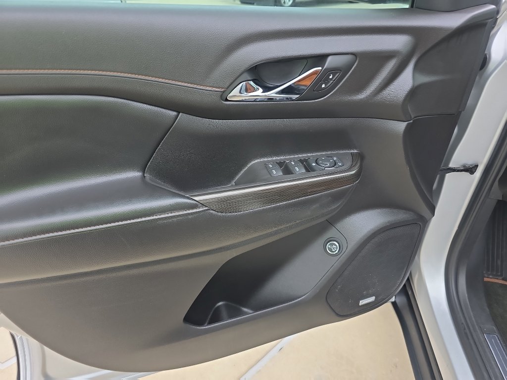 Used 2019 GMC Acadia SLT AWD/4WD image 15