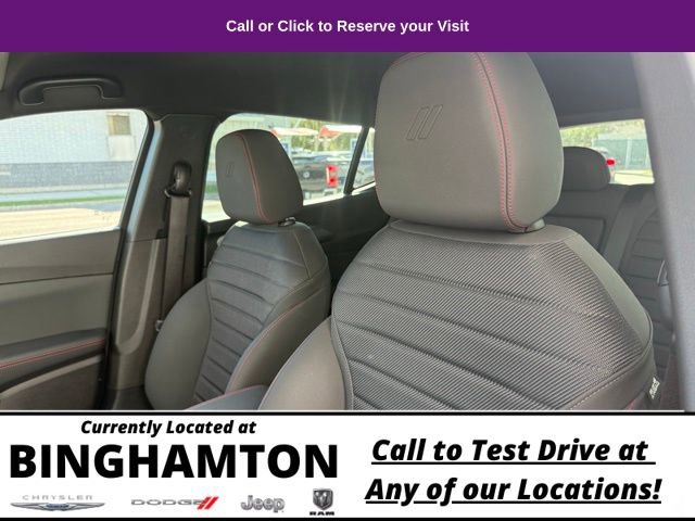 Used 2024 Dodge Hornet R/T w/ R/T Blacktop Package image 12