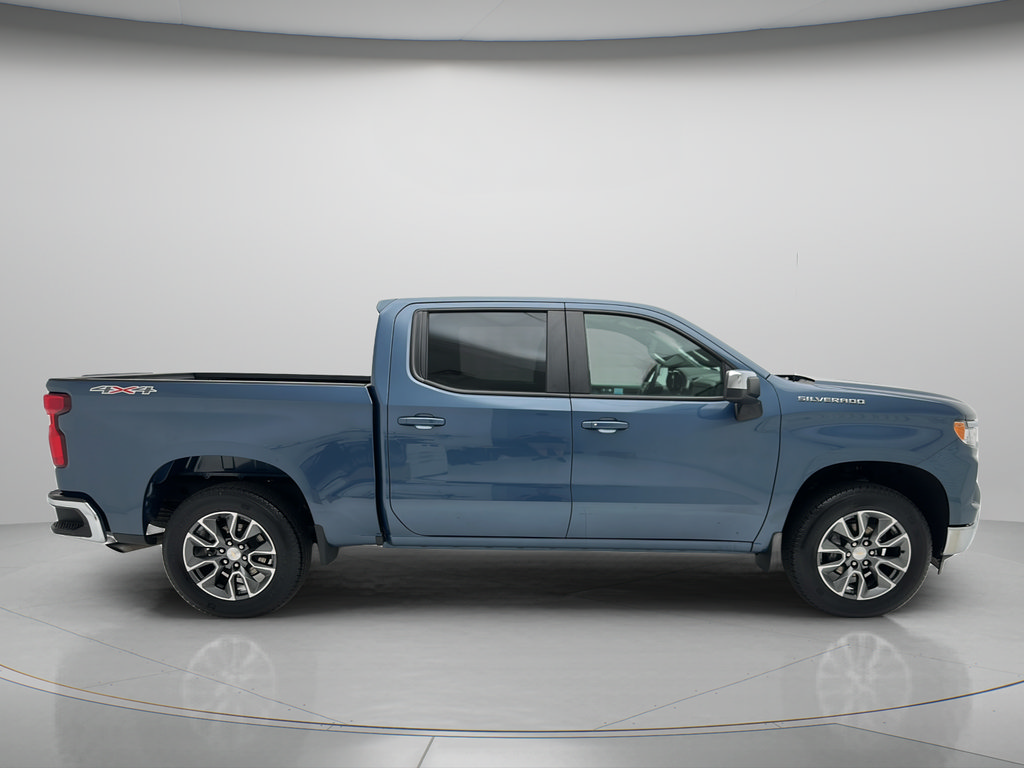 Used 2024 Chevrolet Silverado 1500 LT AWD/4WD image 4