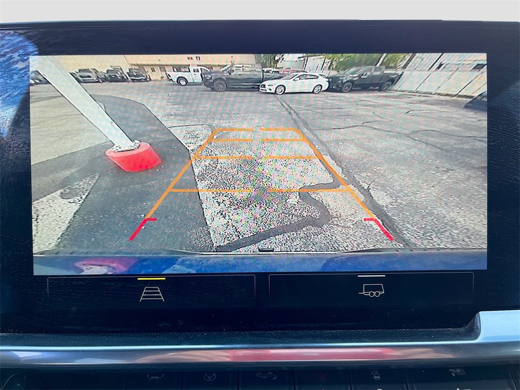 Used 2024 Chevrolet Silverado 1500 LT image 14