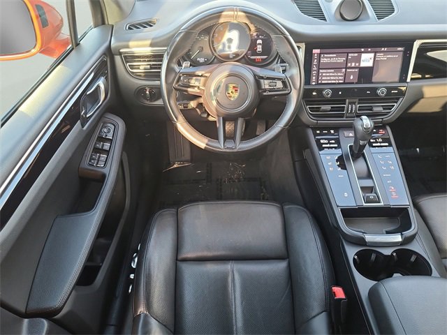 Used 2023 Porsche Macan Turbo image 13