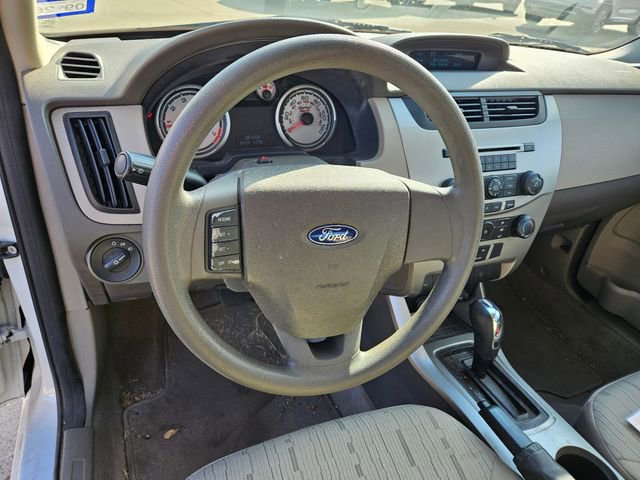 Used 2009 Ford Focus SE image 8