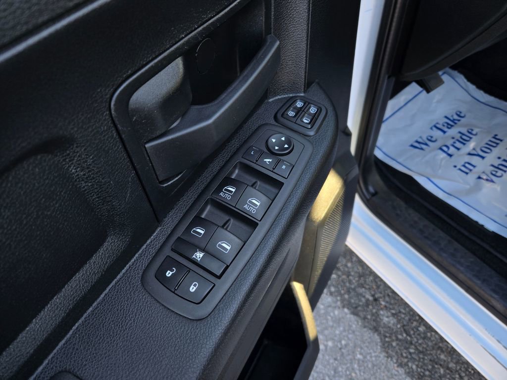 Used 2023 RAM 3500 Tradesman image 12