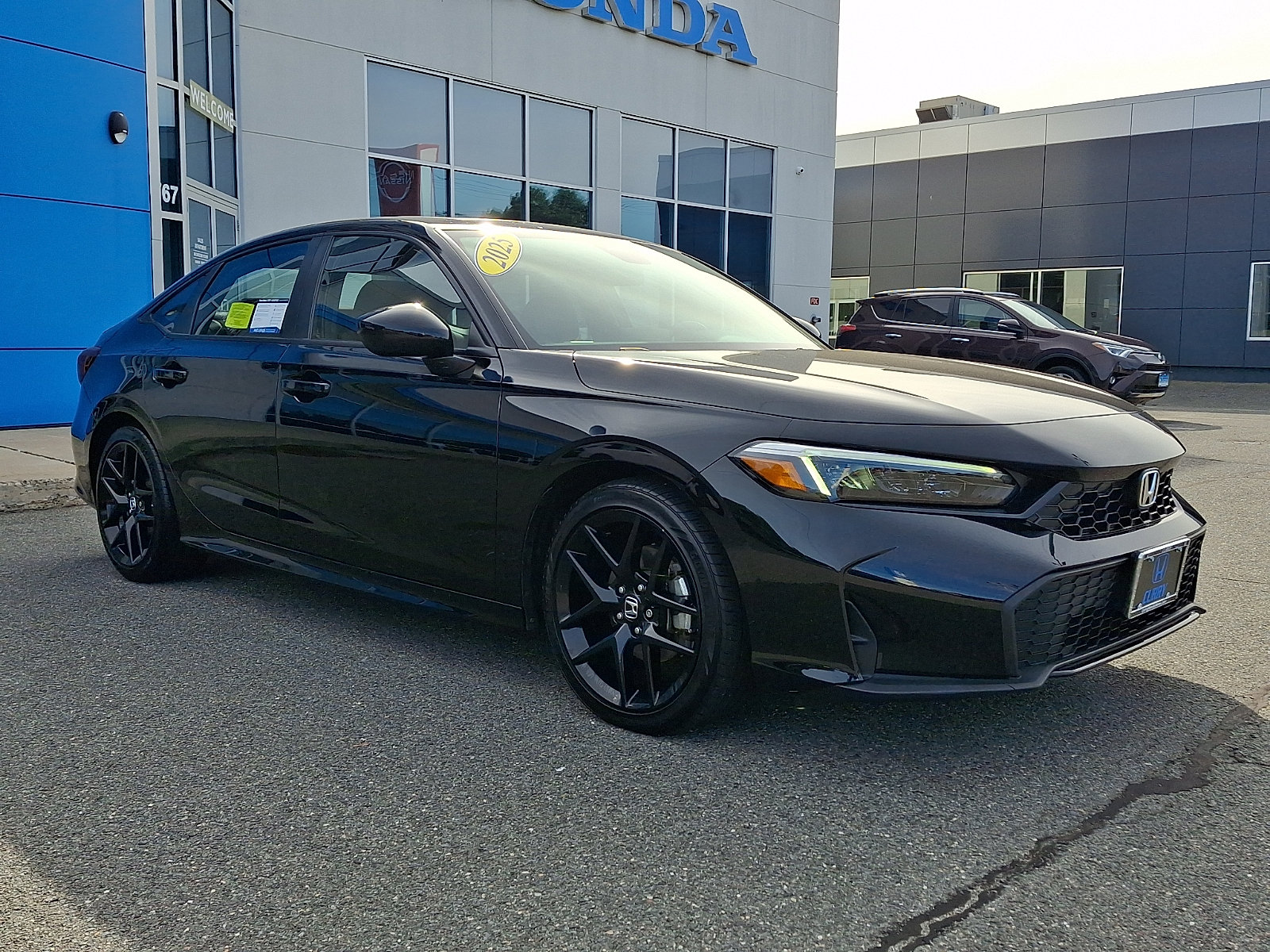 Used 2025 Honda Civic Sport image 3