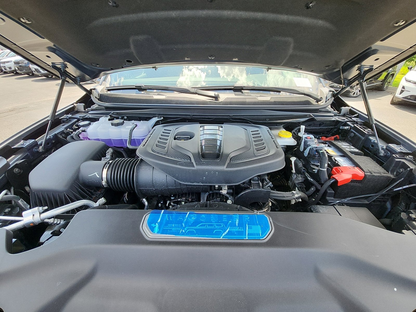 New 2025 Jeep Wagoneer Series II w/ HD Trailer Tow Package image 21