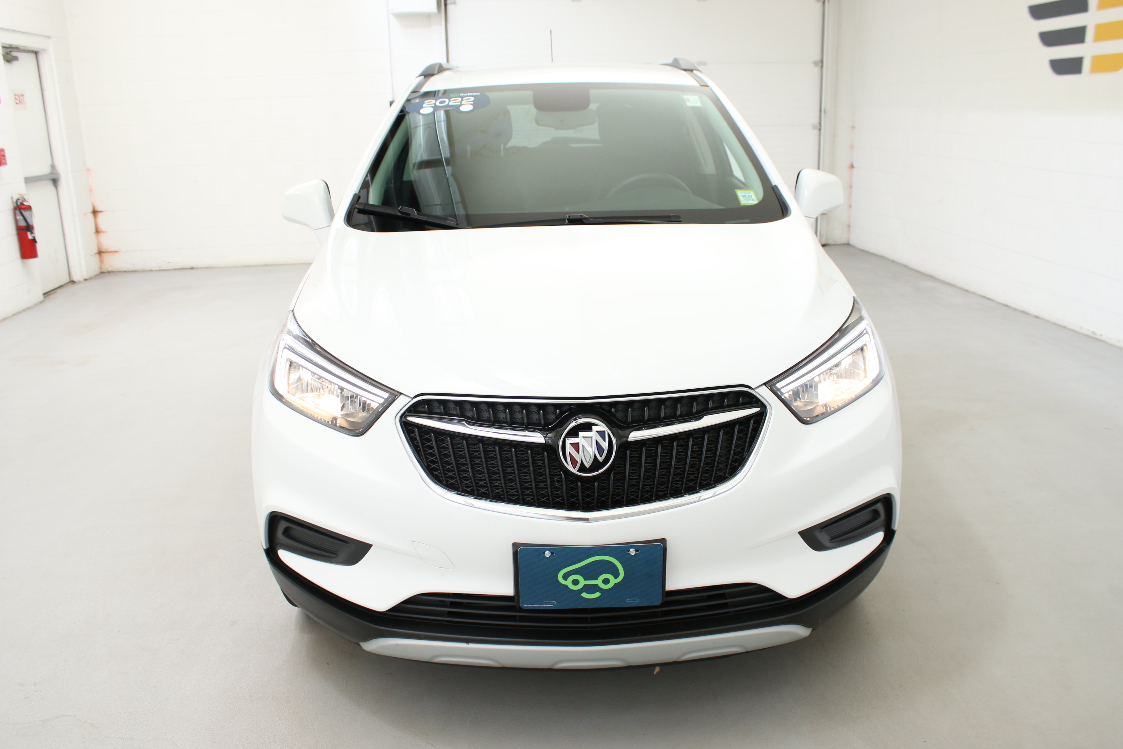 Certified 2022 Buick Encore Preferred w/ Safety Package AWD/4WD image 2