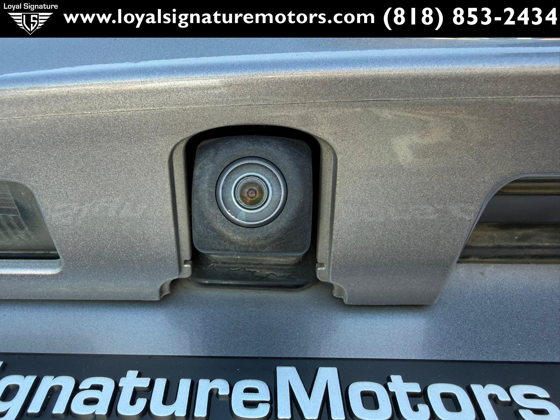 Used 2018 Toyota C-HR XLE FWD image 9