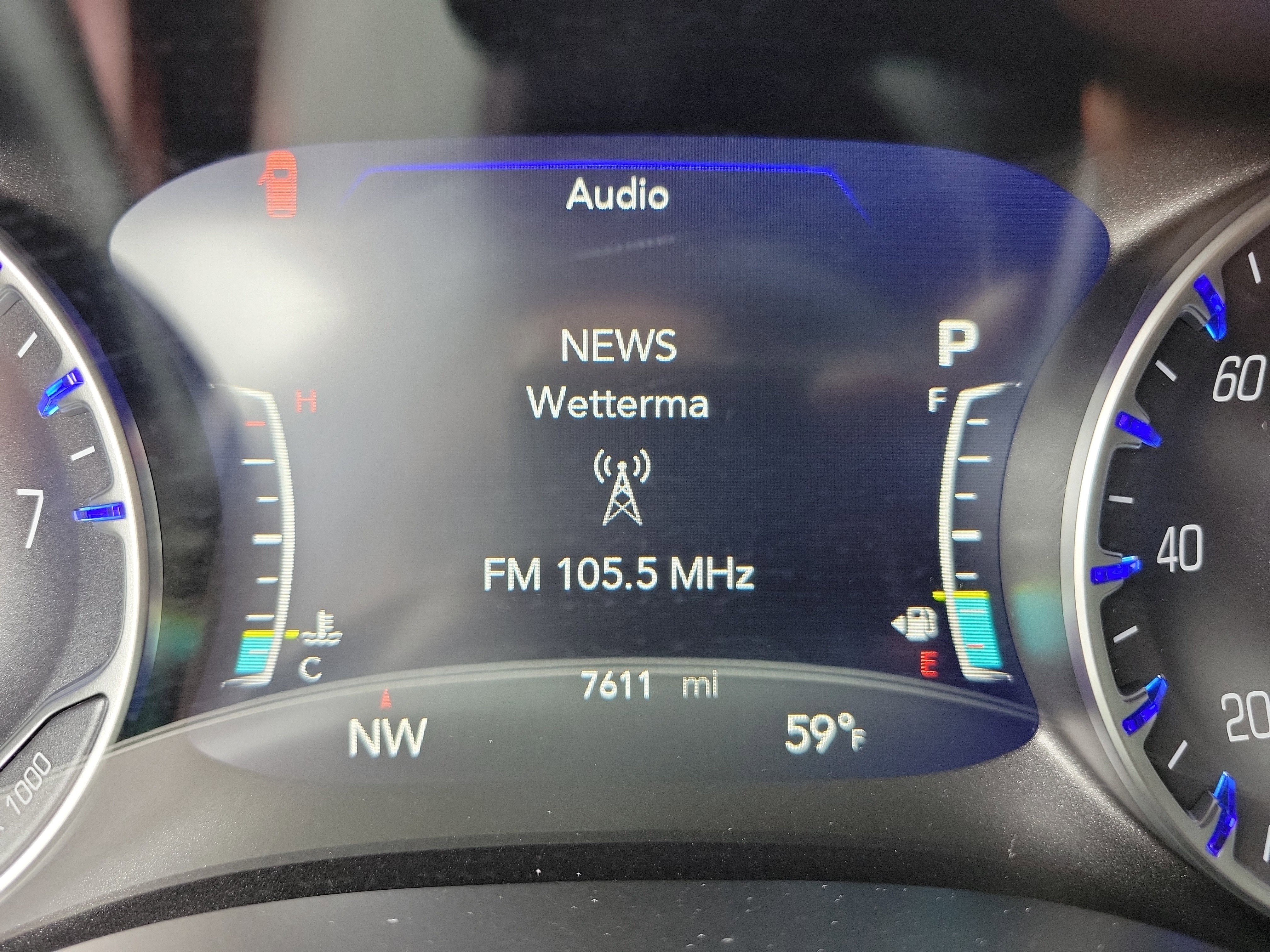 Used 2026 Chrysler Pacifica Select image 20