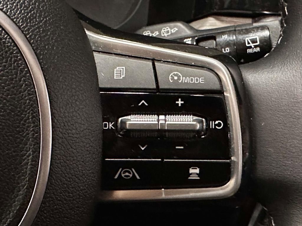 Used 2023 Kia Sorento X-Line EX image 25