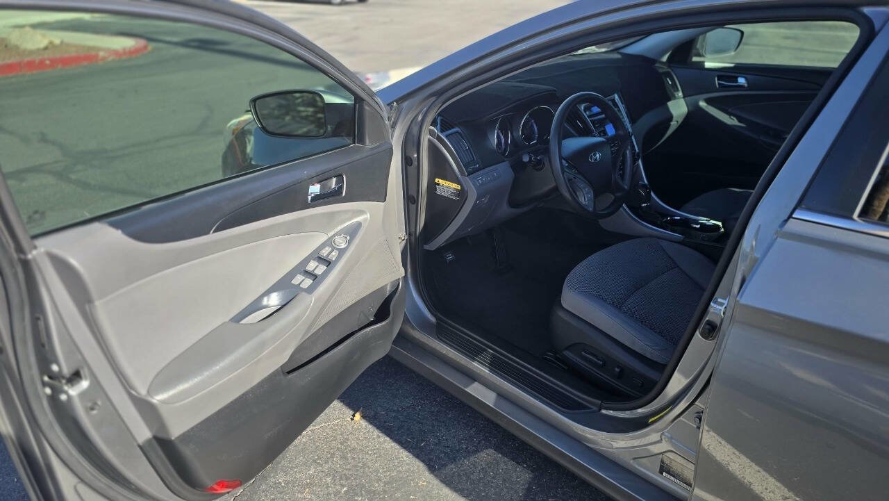 Used 2013 Hyundai Sonata GLS w/ Popular Equipment Pkg image 11