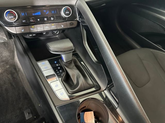 Used 2022 Hyundai Elantra Blue image 20