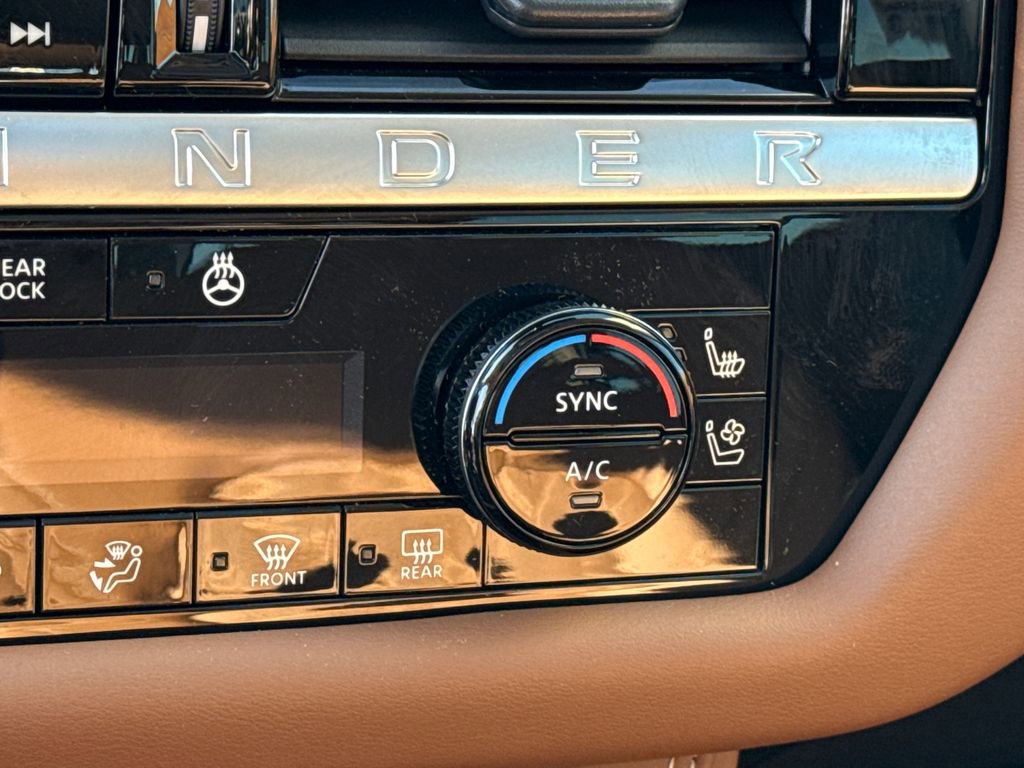 New 2026 Nissan Pathfinder Platinum image 29