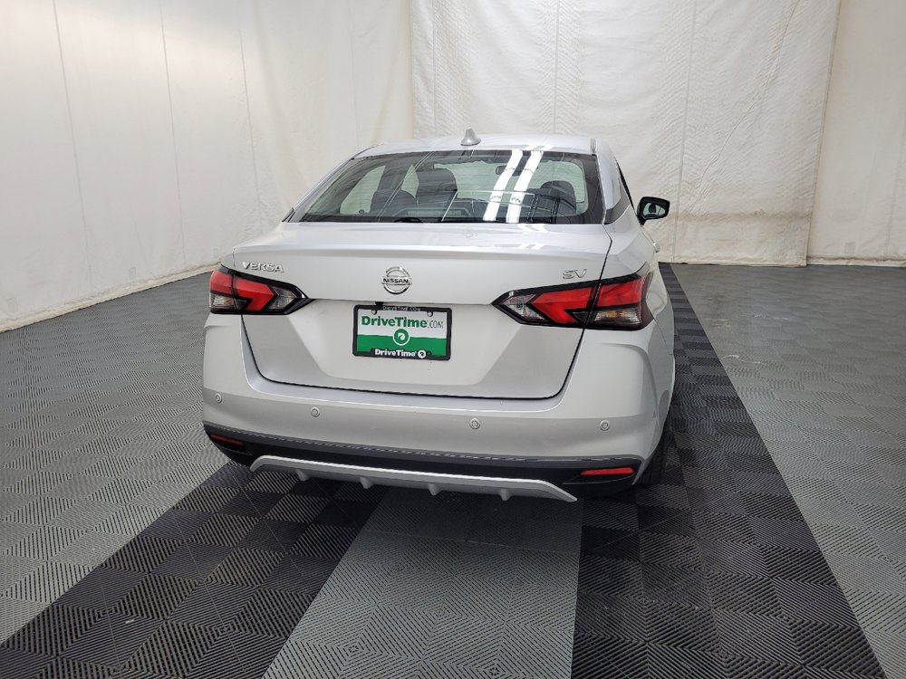 Used 2022 Nissan Versa SV FWD image 7