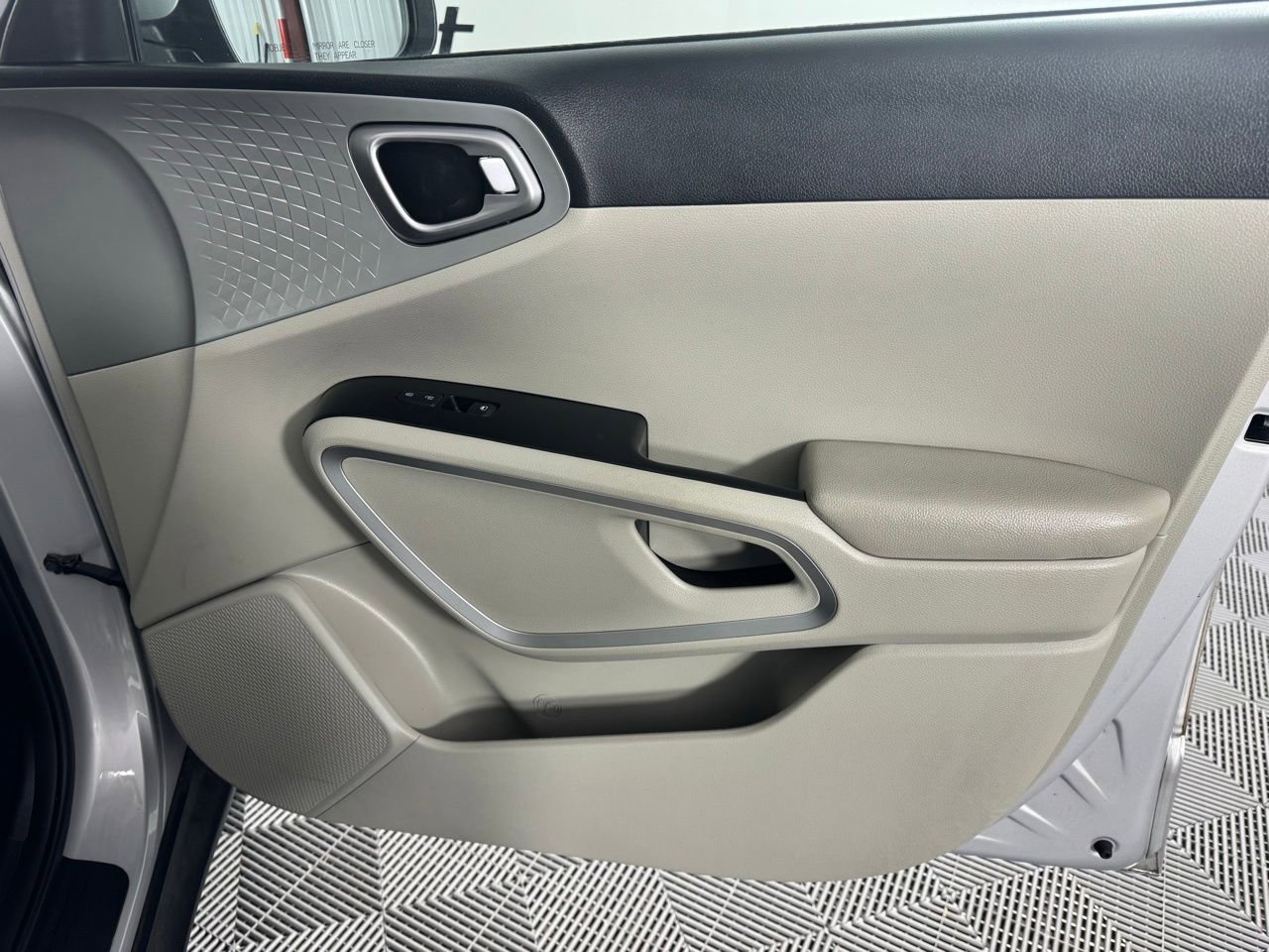 Used 2021 Kia Soul LX image 26