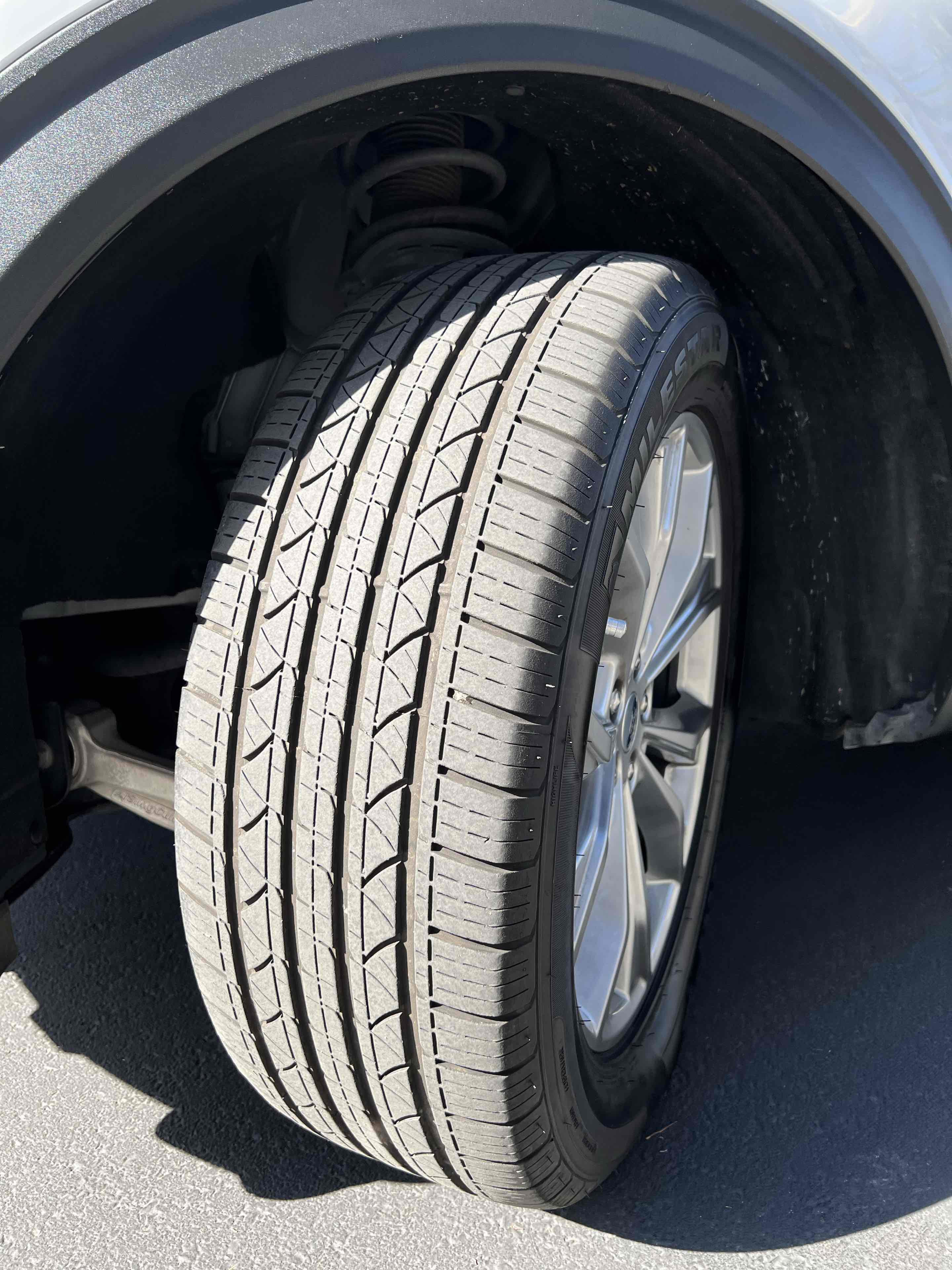 Used 2021 Ford Explorer Limited w/ Equipment Group 301A image 14