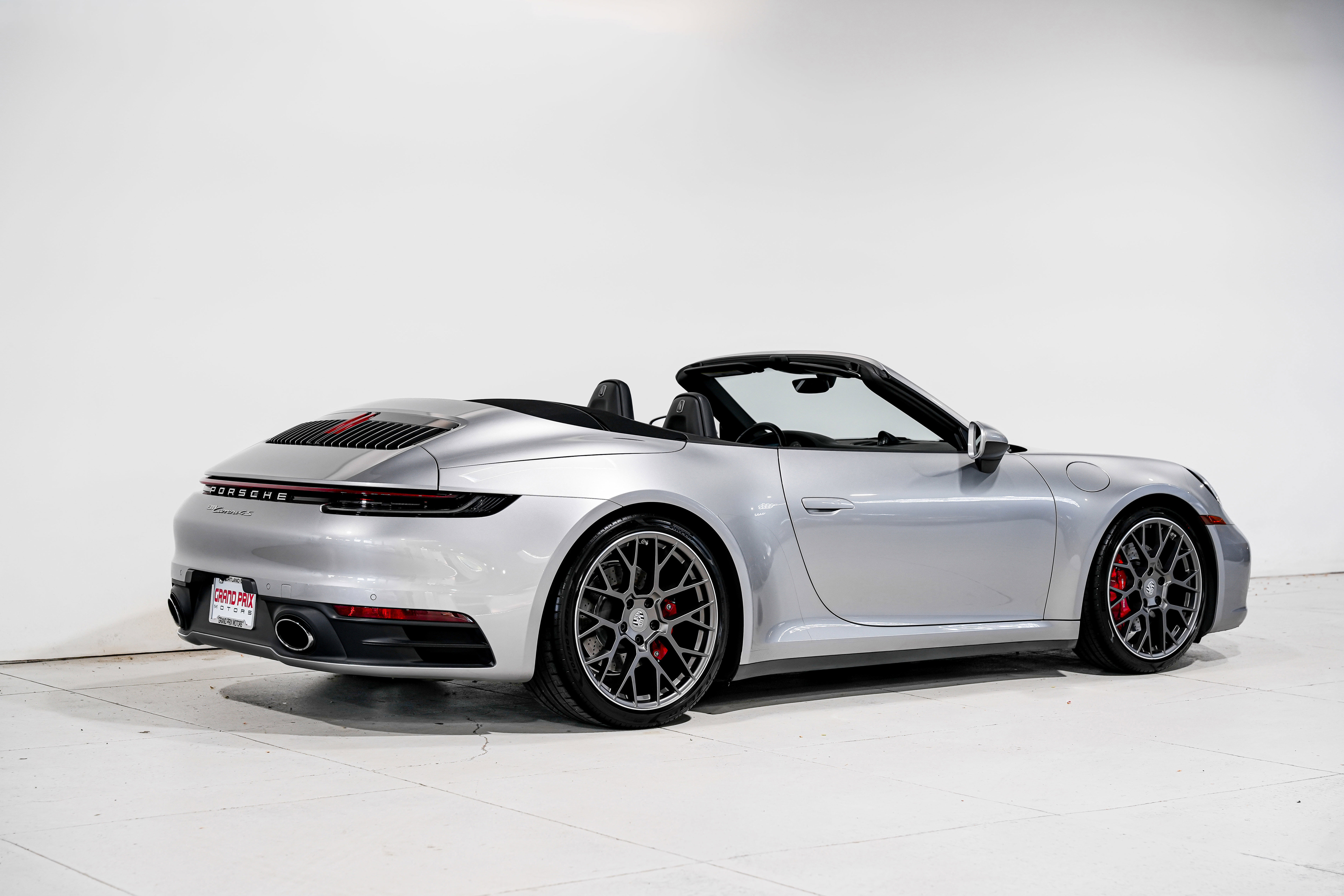 Used 2020 Porsche 911 Carrera 4S AWD/4WD image 3