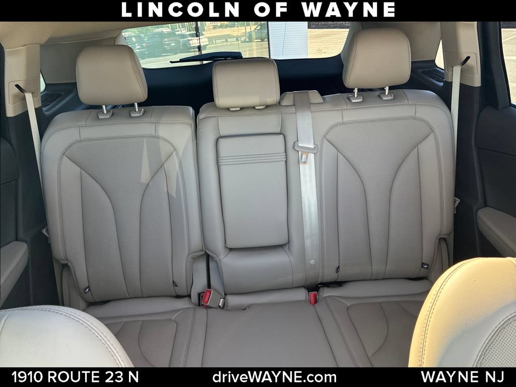 Certified 2023 Lincoln Nautilus Reserve w/ Luxury Package AWD/4WD image 16