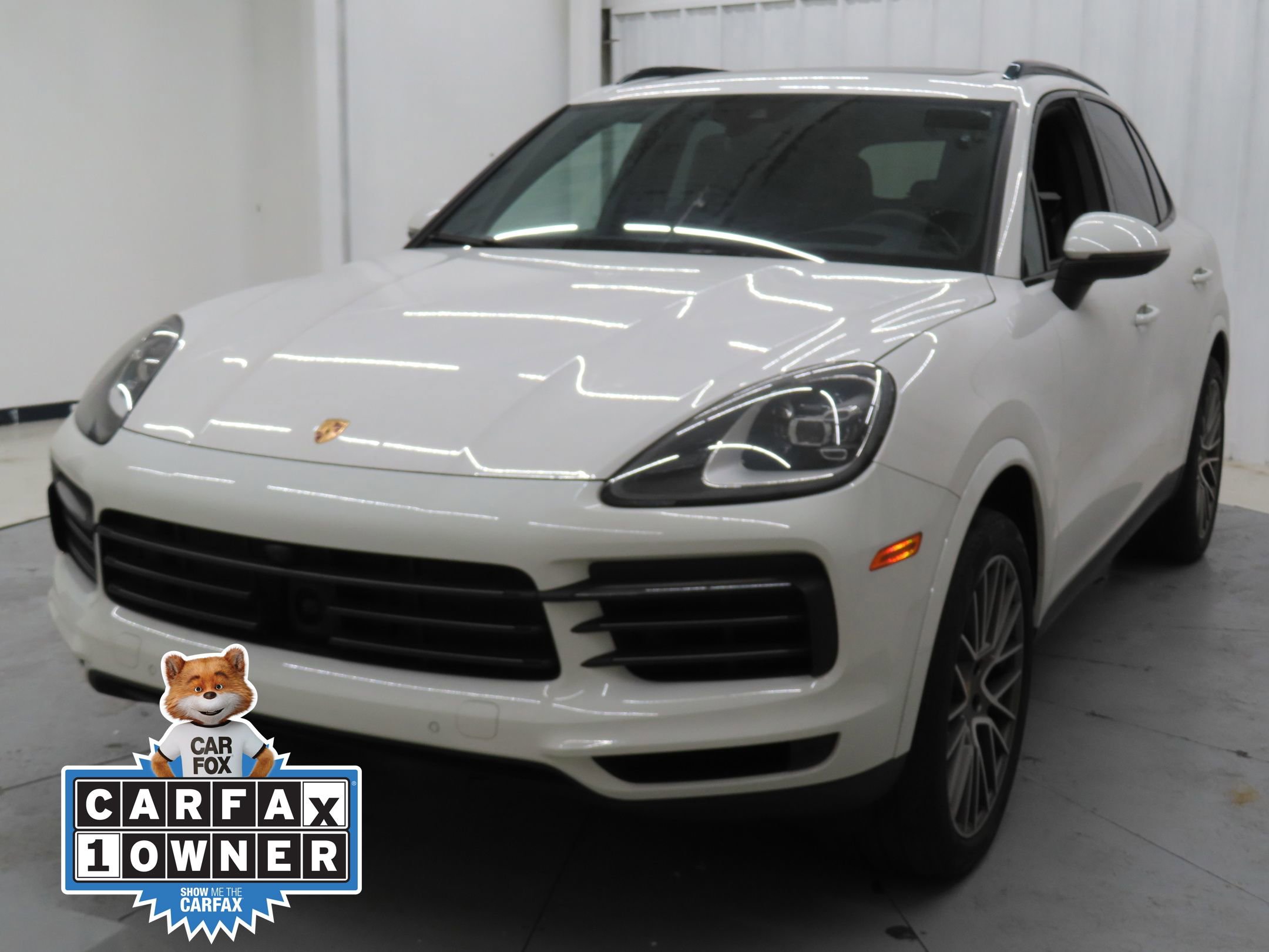 Used 2023 Porsche Cayenne Platinum Edition image 7