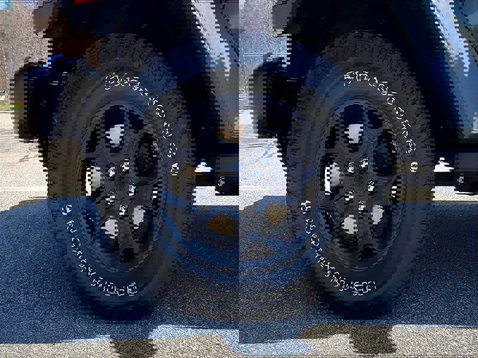 Used 2023 Jeep Wrangler Unlimited w/ Cold Weather Group image 7